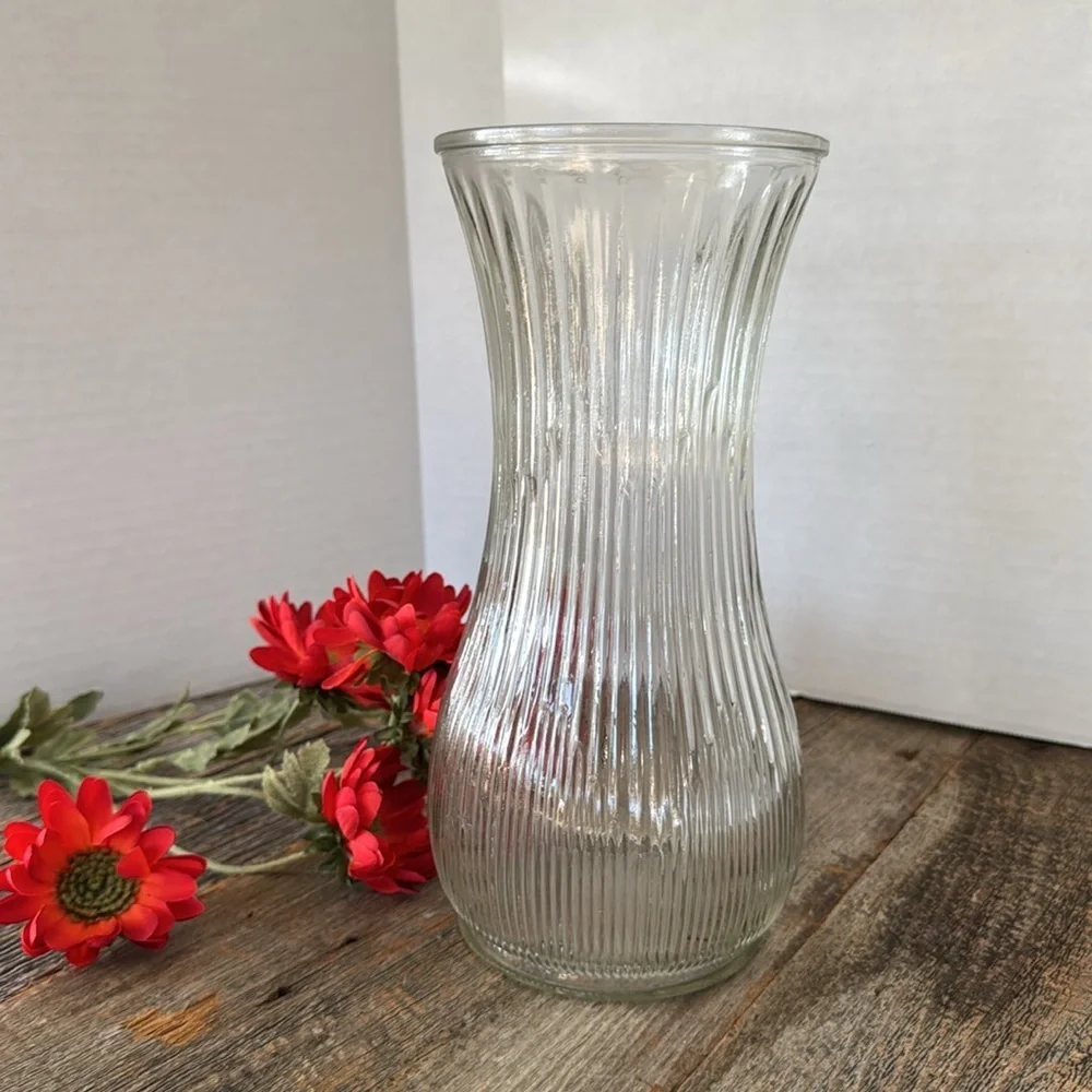 Vintage HOOSIER Clear Glass Vase 10